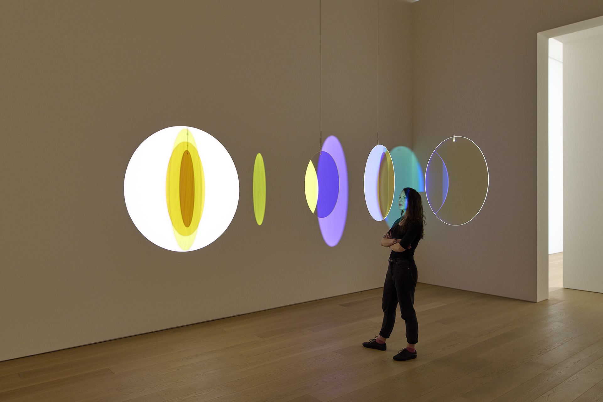 werk Olafur Eliasson in tentoonstelling één en één is drie